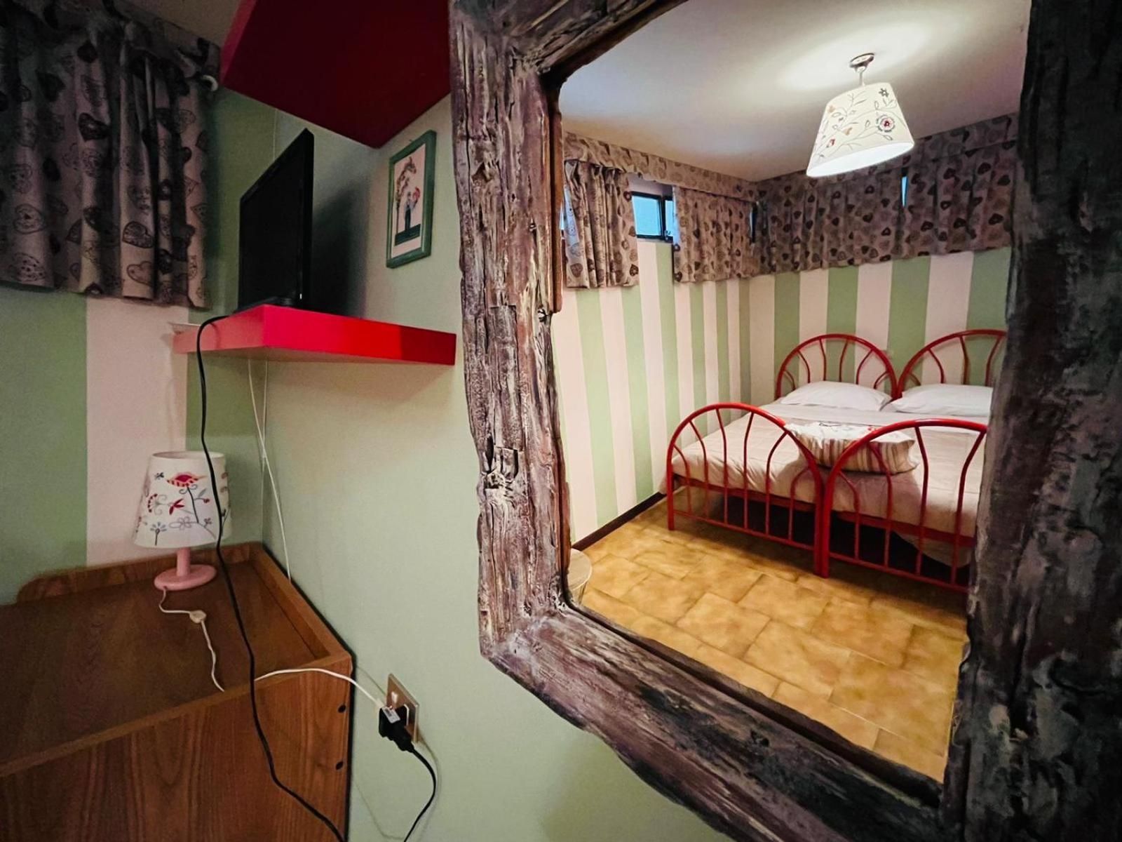 San Luigi - Rooms & Apartments Камподольчіно Номер фото