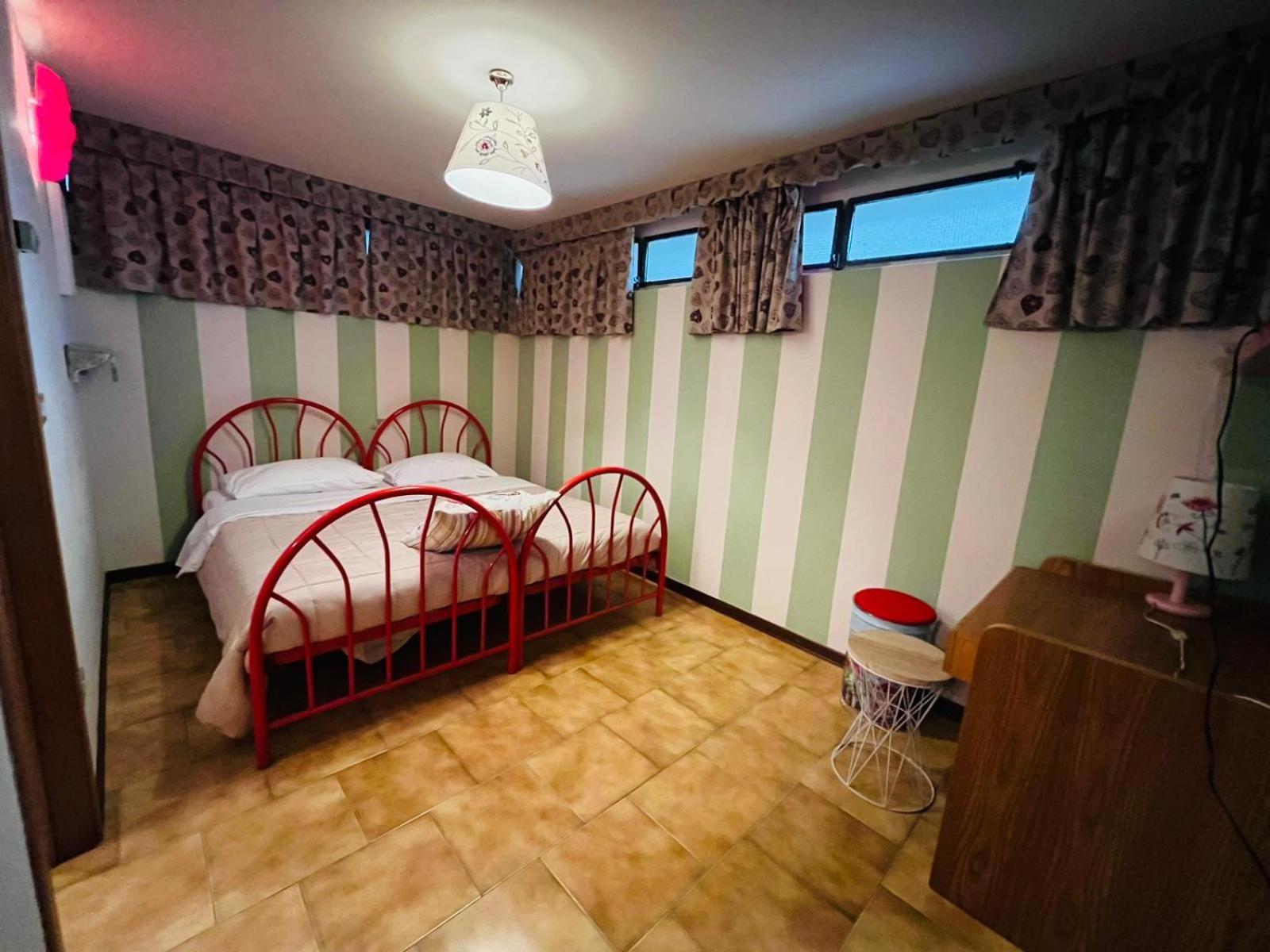 San Luigi - Rooms & Apartments Камподольчіно Номер фото